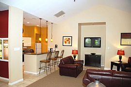 2 Bd/2 Bath Convenient to Major Highways in Hartford, CT (Photo 4 of 5)