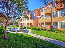 2 Bd/2 Bath Great Location Near Parks, S in Fremont, CA (Photo 4 of 5)