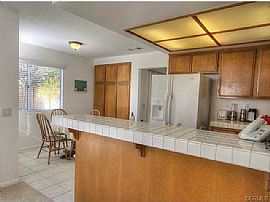 3 Bedroom Home in Gated Community Stonegate in Riverside, CA (Photo 5 of 9)