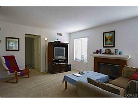 3 Bedroom Home in Gated Community Stonegate in Riverside, CA (Photo 7 of 9)