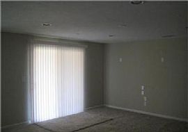 Beautiful 4 Bed 3 Bath Home in Lake Saint Louis, MO (Photo 10 of 10)