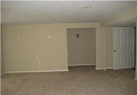 Beautiful 4 Bed 3 Bath Home in Lake Saint Louis, MO (Photo 7 of 10)