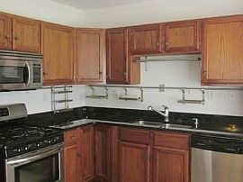 A Remodel 3 Bedroom with 2 Bathroom Available For Rent in Atlanta, GA (Photo 5 of 6)