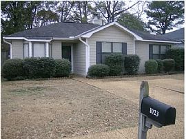 Cute 3bedrm 2bth Home on Vineyards Drive in Tuscaloosa, AL (Photo 6 of 6)