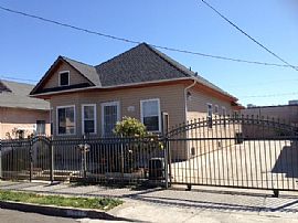 3bd House in Los Angeles, CA