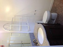 3bd House in Los Angeles, CA (Photo 8 of 10)