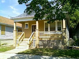 5bd / 2ba House in Roseland  in Chicago, IL