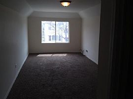5bd / 2ba House in Roseland  in Chicago, IL (Photo 8 of 9)