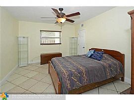 3bd / 1ba House in North Central Hollywood in Hollywood, FL (Photo 8 of 10)