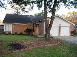 3bd / 2ba House in Woodedge Village in Houston, TX