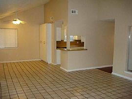 3bd / 2ba House in Woodedge Village in Houston, TX (Photo 9 of 12)