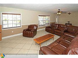 5bd / 3ba House in Rialto, CA (Photo 6 of 9)