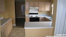 4bd / 3ba House in Northwest Crossing  in San Antonio, TX (Photo 6 of 12)