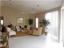  3bd / 3ba House in West Palm Beach, FL (Photo 5 of 12)