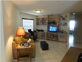  3bd / 3ba House in West Palm Beach, FL (Photo 9 of 12)