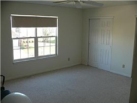 4bd / 3ba House  in Indianapolis, IN (Photo 11 of 12)