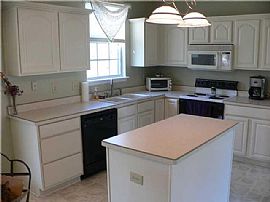 4bd / 3ba House  in Indianapolis, IN (Photo 3 of 12)