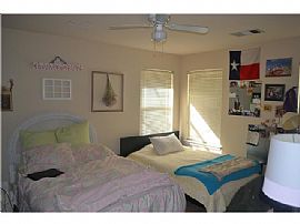 4bd / 2ba House in North Loop  in Austin, TX (Photo 10 of 10)