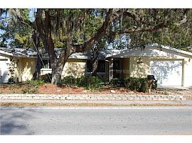 Single Family Home in New Port Richey, FL