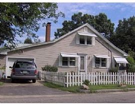 Rented!!!beutiful, Huge Water Front Cape House in Indian Orchard, MA (Photo 3 of 6)