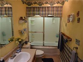 Property Location Close to Everywhere (2 Bed, 2 Bath) in Lakewood, CO (Photo 10 of 12)