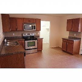 3bd / 2ba House in Garden Acres Area in Fort Worth, TX (Photo 4 of 5)