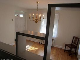 Move in Condition Best Describe This 3 Bdr/2 Ba in Hamden, CT (Photo 5 of 12)