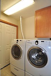 Prepare to Be Impressed with Pool! Immaculately 3bdr, 2bth in Lincoln, NE (Photo 11 of 12)