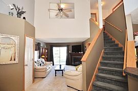 Prepare to Be Impressed with Pool! Immaculately 3bdr, 2bth in Lincoln, NE (Photo 5 of 12)