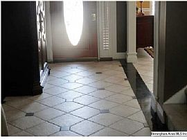 Beautiful 4 Br, 2 1/2 Bath Home on a Estate Sized Lot in Birmingham, AL (Photo 2 of 11)