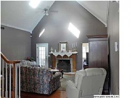 Beautiful 4 Br, 2 1/2 Bath Home on a Estate Sized Lot in Birmingham, AL (Photo 6 of 11)