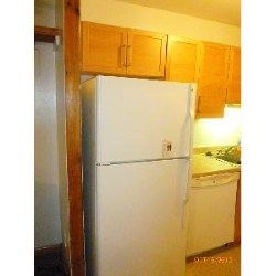 Spacious 2 Bedroom, 1 Bathroom Home Offers a Washer and Dryer I in Philadelphia, PA (Photo 2 of 3)