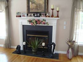 Opportunity to Own a Wonderful Home 3bed 3 Bath in Manchester, NH (Photo 10 of 12)