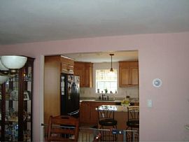 Opportunity to Own a Wonderful Home 3bed 3 Bath in Manchester, NH (Photo 8 of 12)