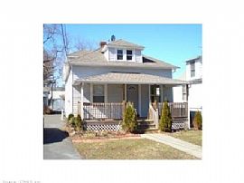 3br 2ba Home Spacious Dr in East Haven, CT