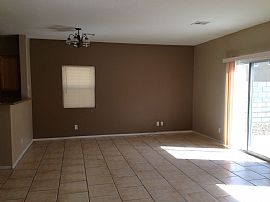 Beautiful Home in Great Neighborhood in Las Vegas, NV (Photo 2 of 6)