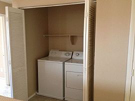 Beautiful Home in Great Neighborhood in Las Vegas, NV (Photo 5 of 6)