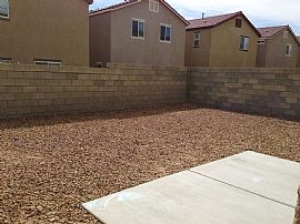 Beautiful Home in Great Neighborhood in Las Vegas, NV (Photo 6 of 6)