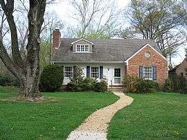 4bedroom Home Close to Chevy Chase Circle in Chevy Chase, MD