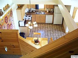 Comfortable Surroundings in Gatlinburg, TN (Photo 7 of 12)