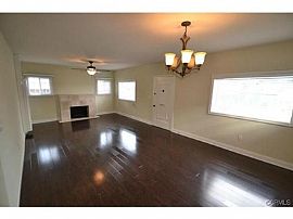 2bd / 1 Ba House in Los Angeles, CA (Photo 5 of 5)