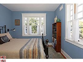 2bd / 2 Full Ba House in Echo Park in Los Angeles, CA (Photo 8 of 10)