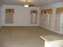 4bd / 3 Full Ba House in Deer Valley in Phoenix, AZ (Photo 6 of 10)
