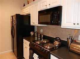 This Is a Very Nice 3 Bedroom, 3 Bath Townhome in Birmingham, AL (Photo 5 of 9)