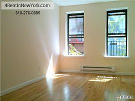 Large Bright One Bedroom in Exciting Soho