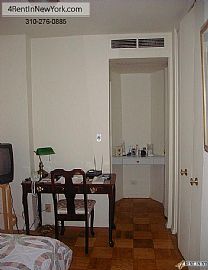 Apartment For Rent in Theatre District.