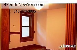One Bedroom with Office Alcove Just One Block From