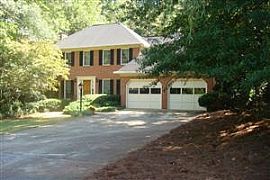3 Bedroom,  2½ Bath Located Off of Barnett Shoals on Athens Eas