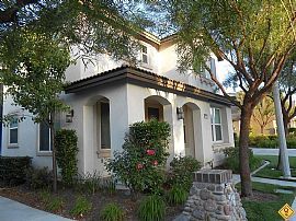 Gorgeous 3 Bedroom 2-1/2 Bath 2 Story Home in a Se