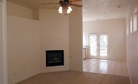 Convenient Lovely3bedrm Home in High Resort Village Rio Rancho